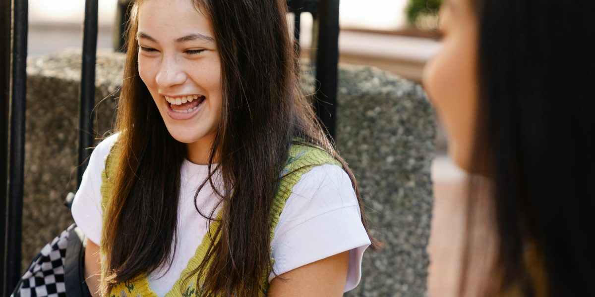 Capturing the joy and engagement that comes from learning through laughter, reflecting the appeal of funny history podcasts.